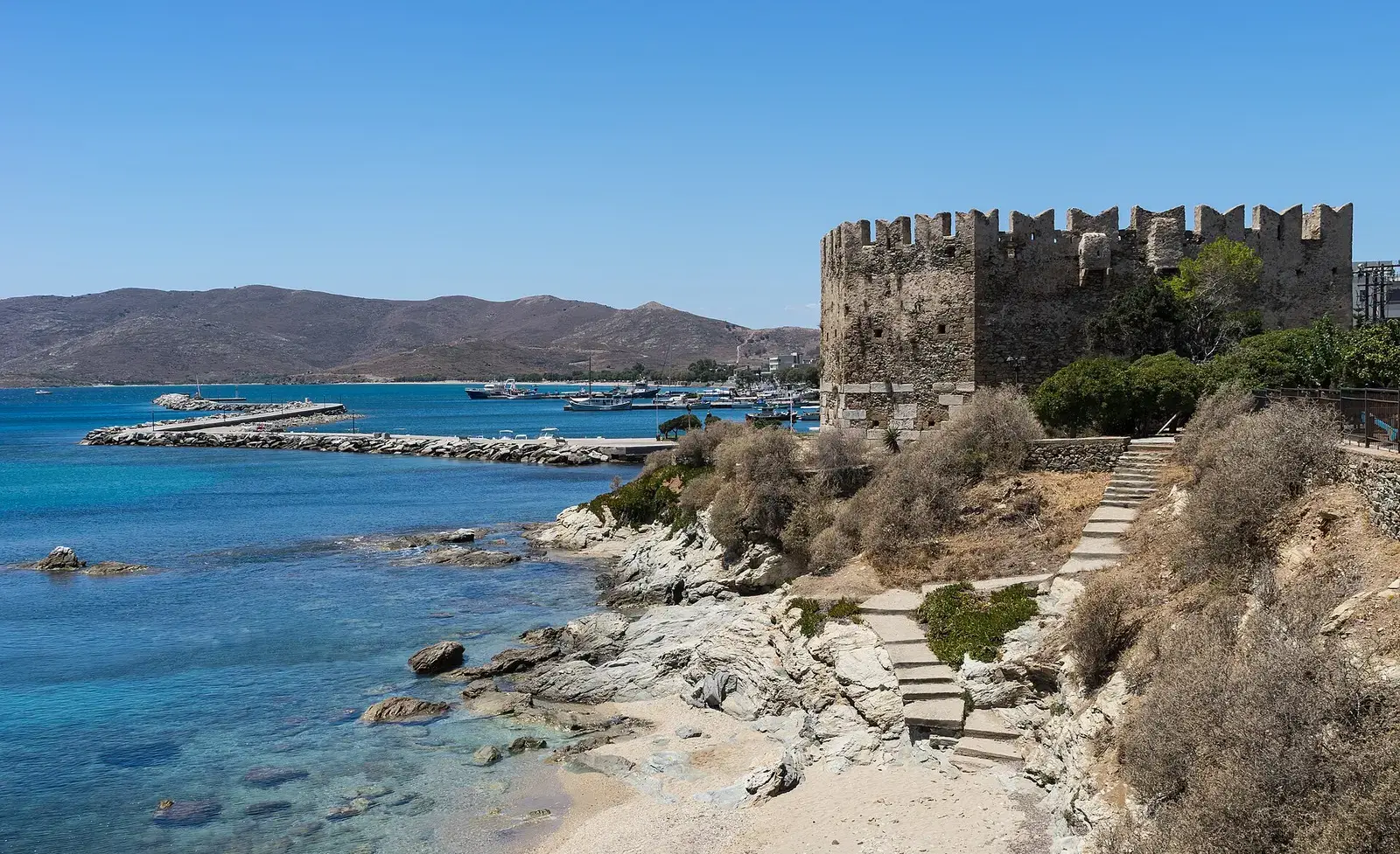 Kasteel Bourtzi in de haven van Karystos op Evia
