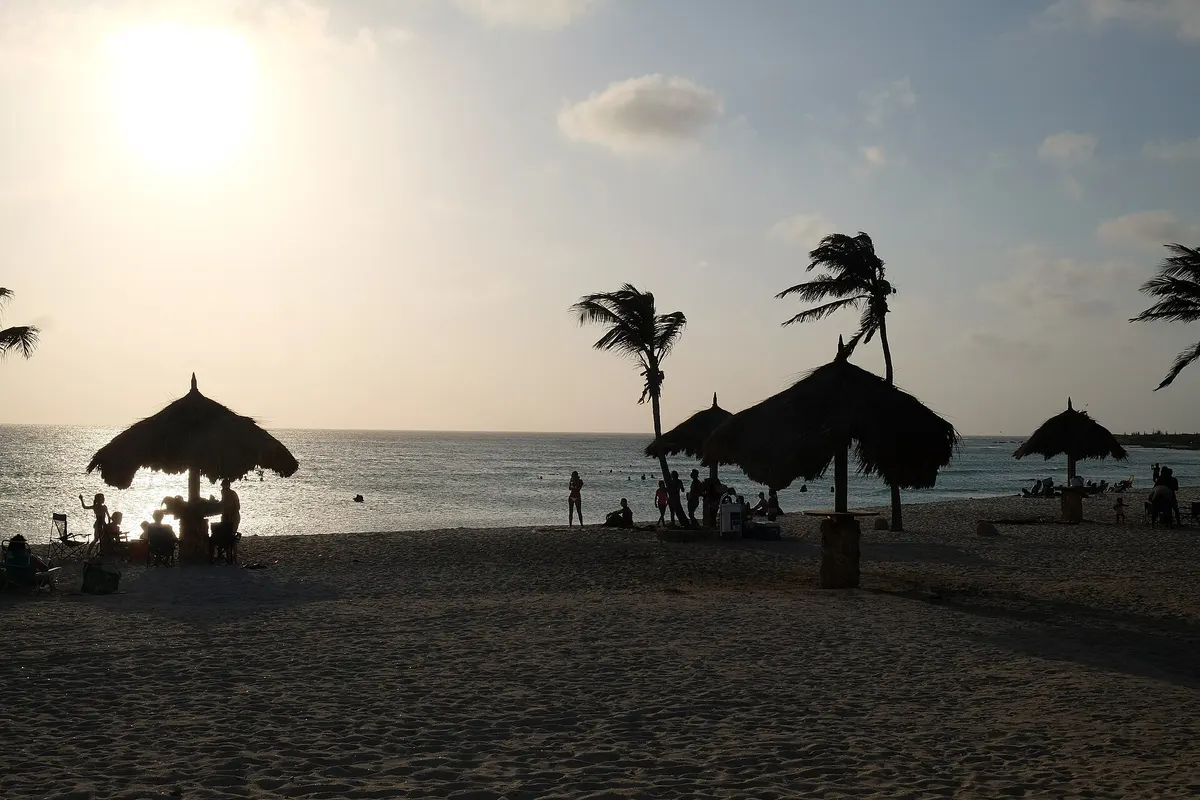 Het noorden: Arashi en de California-vuurtoren, Aruba