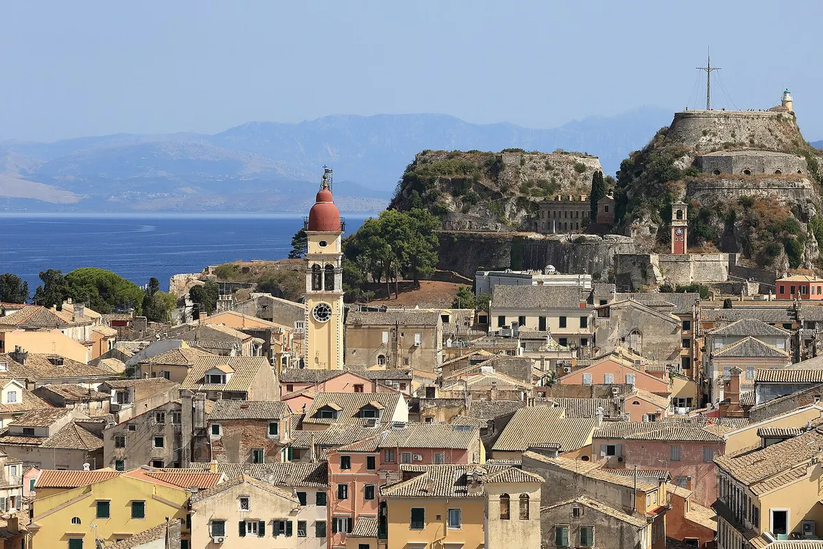 Corfu-stad, Corfu