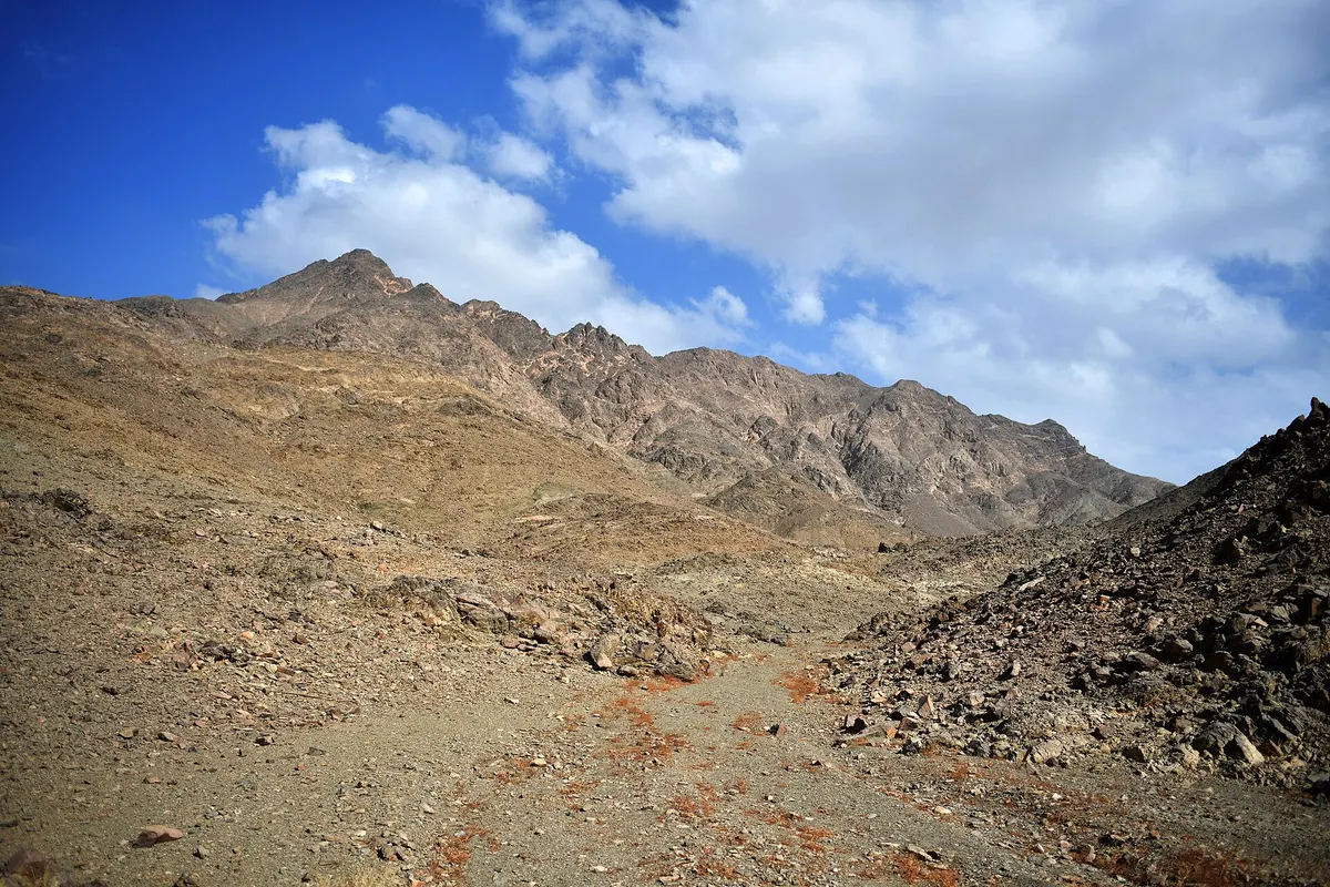 De woestijn achter Hurghada, Hurghada